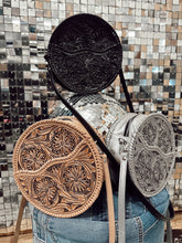 Load image into Gallery viewer, The Que Chula Redondo Leather Tooled Purse {6 Colors}