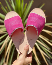 Load image into Gallery viewer, The Boot Stitch Pink Rough Out Sandals size 10