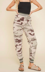 Camo Sherpa Jogger Pants