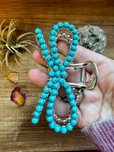 Load image into Gallery viewer, Turquoise magnesite bead bow hair clips