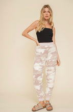 Load image into Gallery viewer, Camo Sherpa Jogger Pants