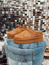 Load image into Gallery viewer, The Platform Slippers