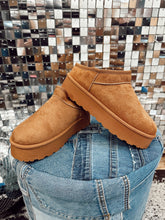 Load image into Gallery viewer, The Platform Slippers
