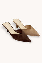 Load image into Gallery viewer, The Kitten Heel- Chocolate