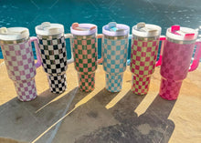 Load image into Gallery viewer, Checkered Tumblers
