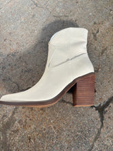 Load image into Gallery viewer, Harmony Classic Low Calf Heeled Pointed Toe Boot - Beige