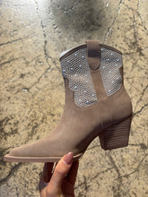 Load image into Gallery viewer, Cannes Cedar Wood Pointed Pearl Embroidered Ankle Bootie