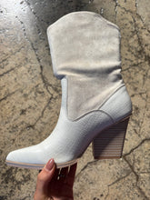 Load image into Gallery viewer, Marseille Mid-Calf Boots with Leather Snake print - White
