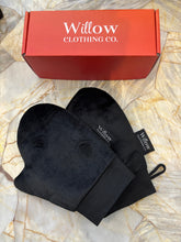 Load image into Gallery viewer, Willow Bronzing Velvet Tanning Mitt