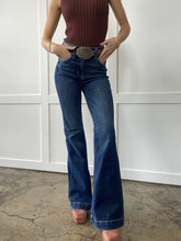 Load image into Gallery viewer, Jacqueline Judy Blue Flare Jeans