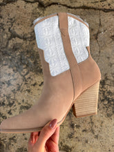 Load image into Gallery viewer, Sutton Floral Weave Cowgirl Boots