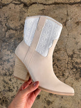 Load image into Gallery viewer, Sutton Floral Weave Cowgirl Boots