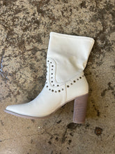 Load image into Gallery viewer, Cityscape Studded Boots