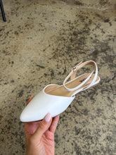 Load image into Gallery viewer, Plain Jane Sandals