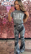 Load image into Gallery viewer, Pattern Flare Bundle (1 Fiona Flare + 1 Surprise Graphic Tee)