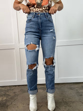 Load image into Gallery viewer, Lindsey Distressed Boyfriend Stretchy Jeans - Medium Wash