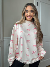 Load image into Gallery viewer, Tilly Oversized Bow Mockneck Crew