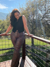 Load image into Gallery viewer, Fiona High Waisted Bell Bottom Flare Jeans - Desert Brown Leopard