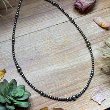 Load image into Gallery viewer, 22 inch Sterling Silver Pearls graduated necklace