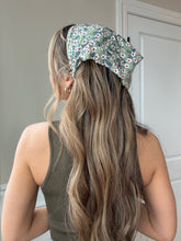Load image into Gallery viewer, Faith Floral Bandana Headband Hair Scarf