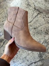 Load image into Gallery viewer, Jolene Embroidered Pointed Heeled Ankle Booties