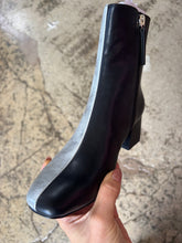 Load image into Gallery viewer, Georgia Split Square Toed Heeled Boots