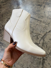 Load image into Gallery viewer, Jolene Embroidered Pointed Heeled Ankle Booties
