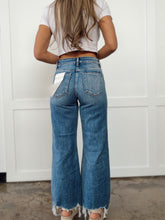 Load image into Gallery viewer, Sarah Cropped Wide Leg Jeans