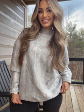 Load image into Gallery viewer, Tilly Oversized Light Camo Mockneck Crew