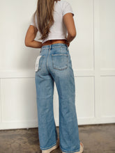 Load image into Gallery viewer, Chloe High Waisted Wide Leg Jeans