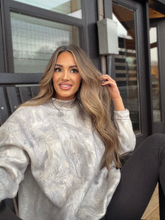 Load image into Gallery viewer, Tilly Oversized Light Camo Mockneck Crew