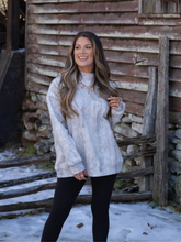 Load image into Gallery viewer, Tilly Oversized Light Camo Mockneck Crew