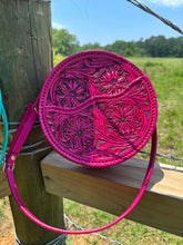 Load image into Gallery viewer, The Que Chula Redondo Leather Tooled Purse {6 Colors}