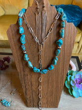 Load image into Gallery viewer, The Chic dangle earrings