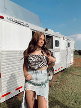Load image into Gallery viewer, The Henley Zebra Top